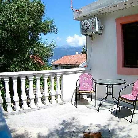 Apartments Ceca Tivat Exterior photo
