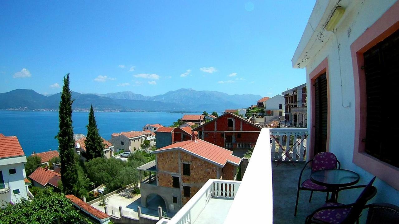Apartments Ceca Tivat Exterior photo